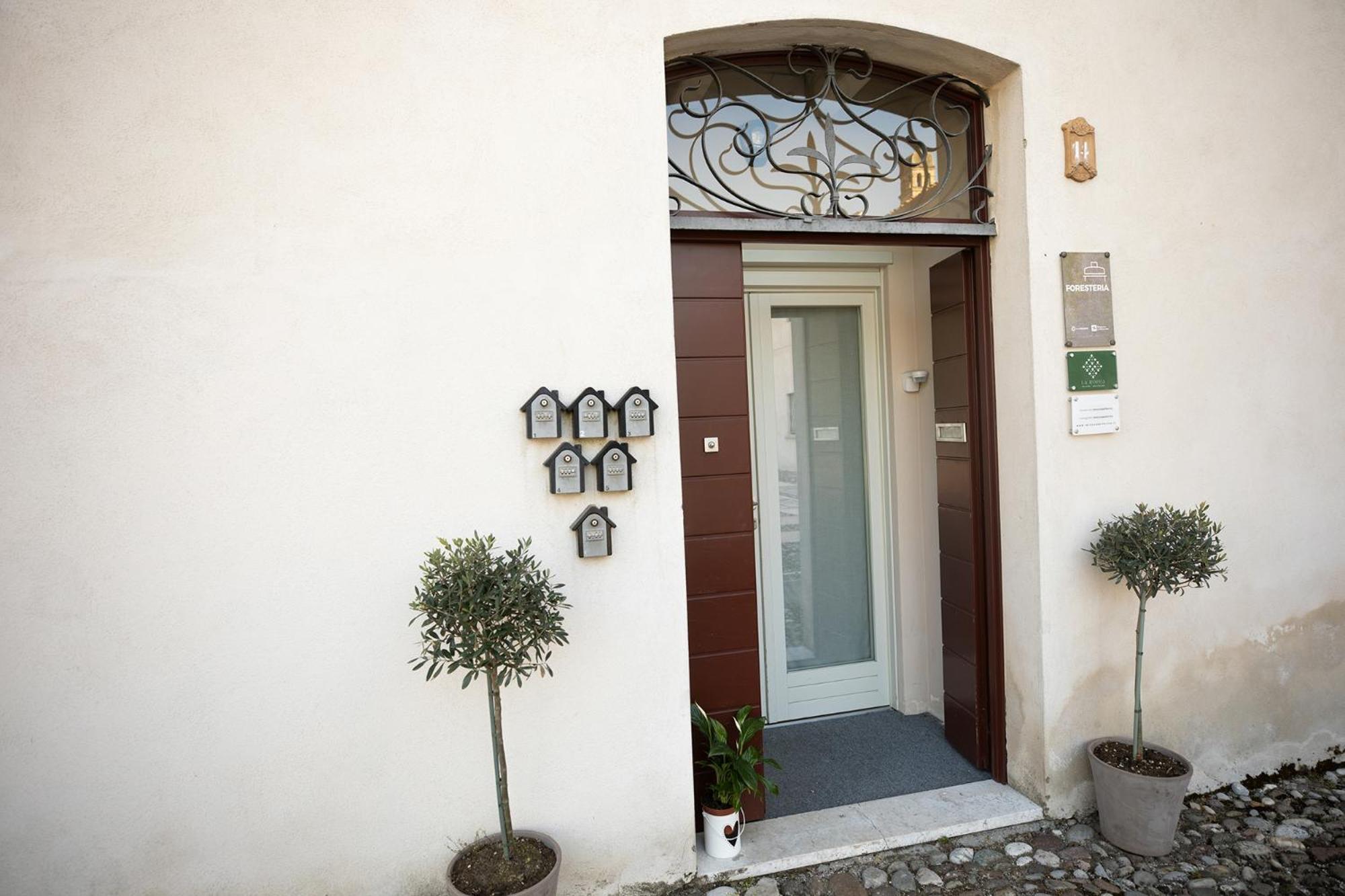 Relais La Rocca Solferino Panzió Kültér fotó